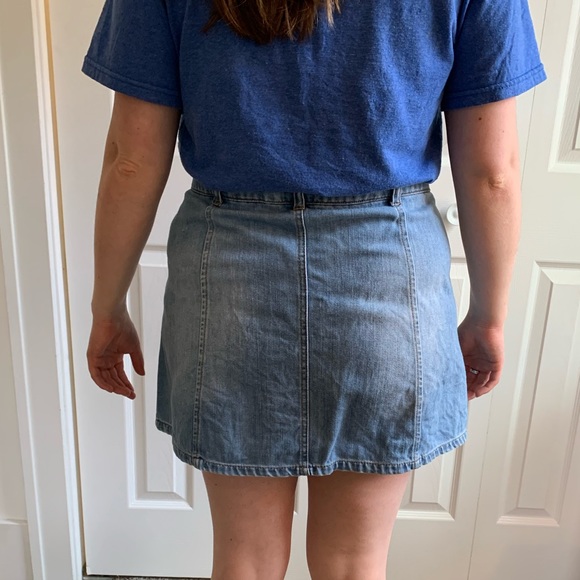 Light Wash Denim High Waisted Skirt - Picture 4 of 6